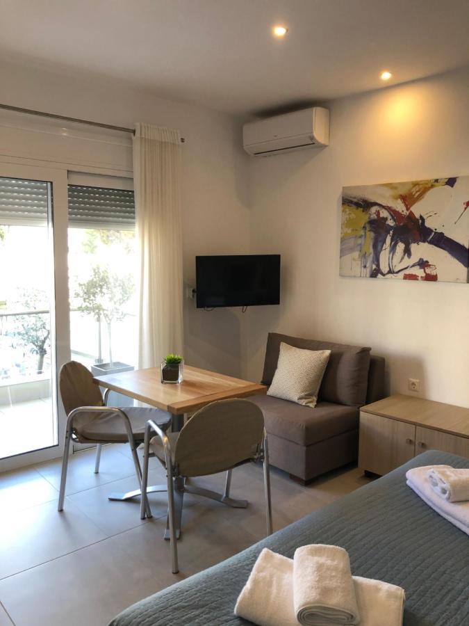 Vanessa House Luxury Apartments 斯基亚索斯镇 外观 照片