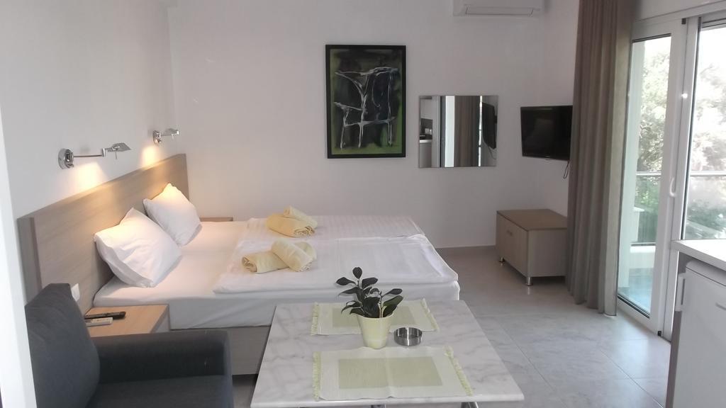 Vanessa House Luxury Apartments 斯基亚索斯镇 外观 照片